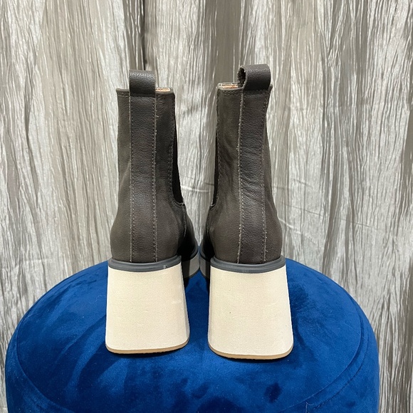 All Black - Chelsea Boot - 242017 Khaki - Picture 3 of 4